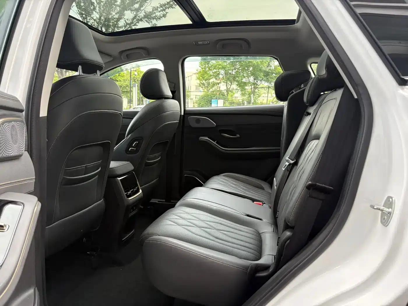 Jetour Mountain & Sea L9 2024 Model 1.5TD 2DHT Air 7-Seater — миниатюра 7