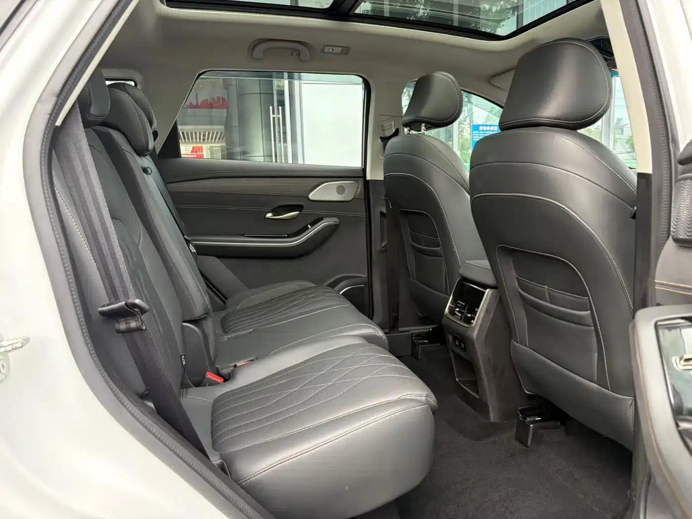 Jetour Mountain & Sea L9 2024 Model 1.5TD 2DHT Air 7-Seater — миниатюра 8