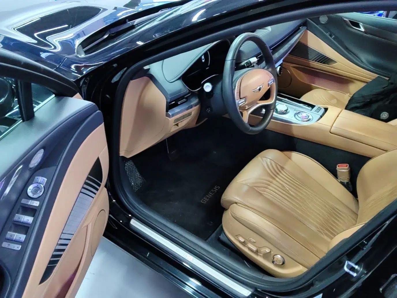 Genesis G80 2023 2.5T Rear-Drive Flagship Edition — миниатюра 19