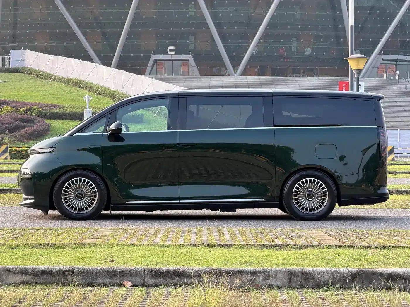 Yizhen L380 2025 Model 805km Flagship Edition 4WD — миниатюра 5