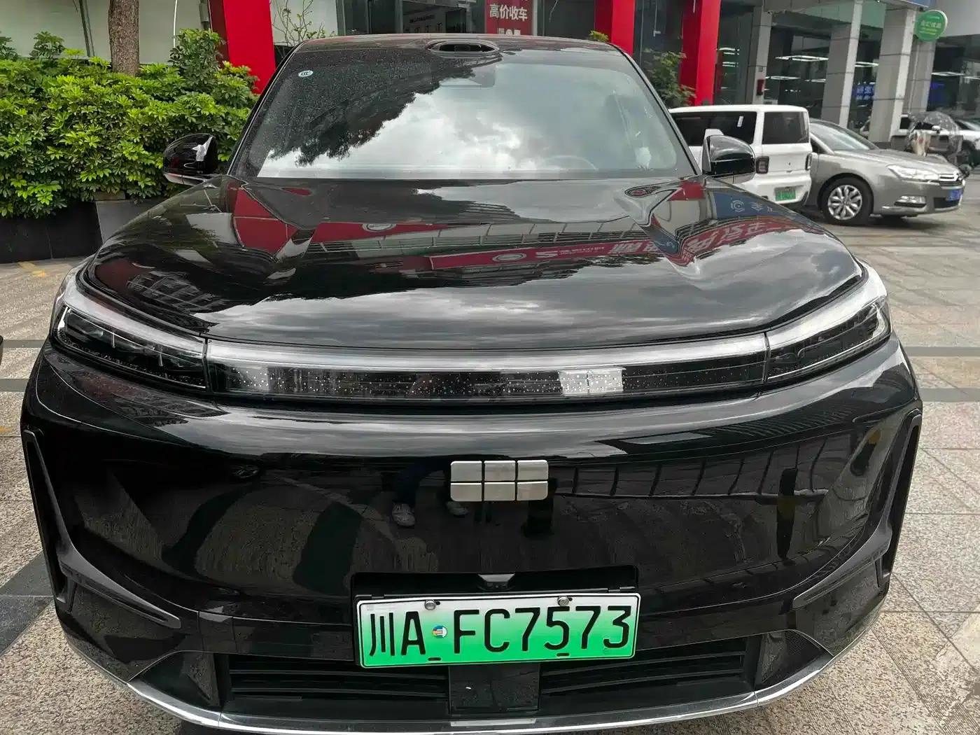 Galaxy M9 2025 210km/h AWD Navigator Edition — миниатюра 2