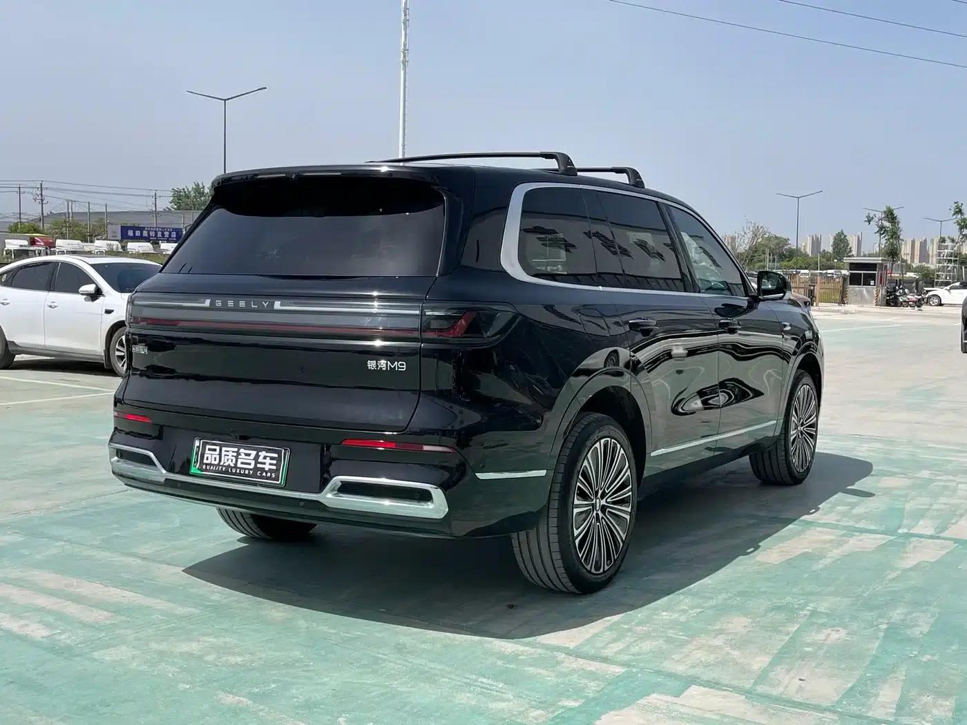 Galaxy M9 2025 210km/h AWD Navigator Edition — миниатюра 17