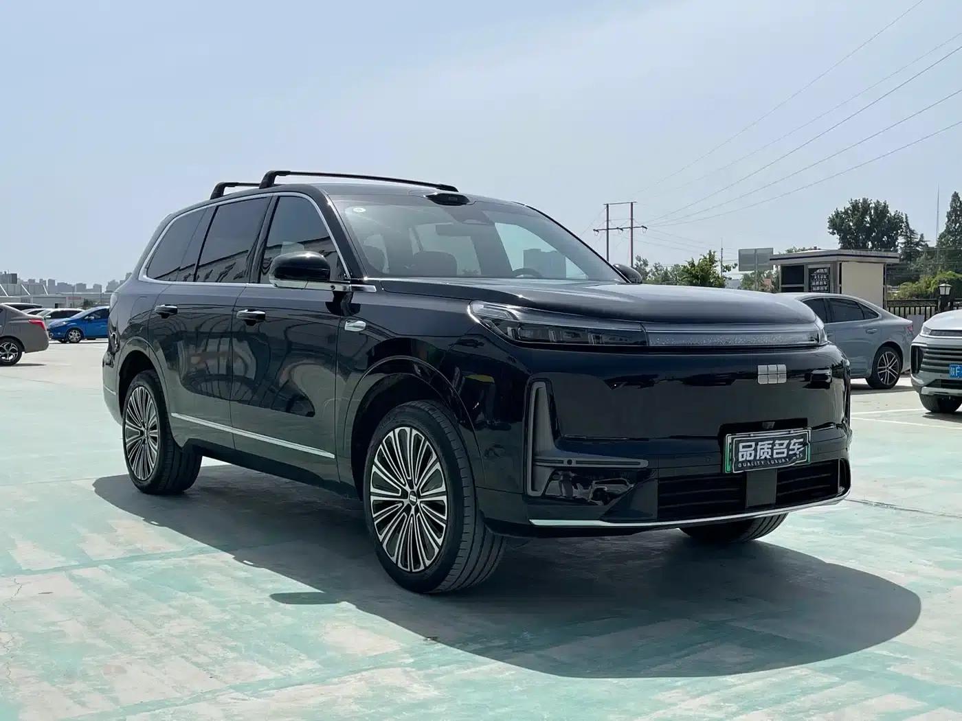 Galaxy M9 2025 210km/h AWD Navigator Edition — миниатюра 3
