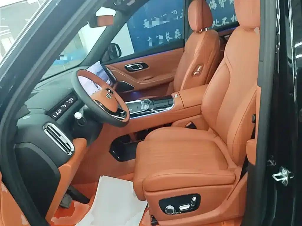 Galaxy M9 2025 210km/h AWD Navigator Edition — миниатюра 15