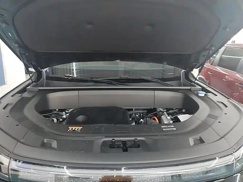 Galaxy M9 2025 210km/h AWD Navigator Edition — миниатюра 20
