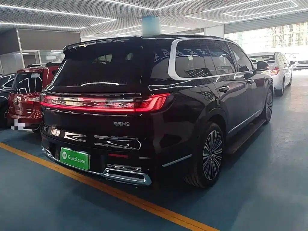 Galaxy M9 2025 210km/h AWD Navigator Edition — миниатюра 7