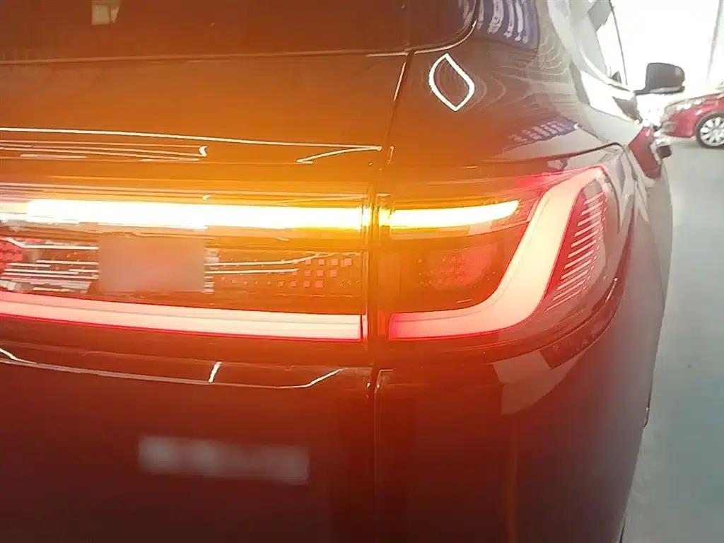 Galaxy M9 2025 210km/h AWD Navigator Edition — миниатюра 8