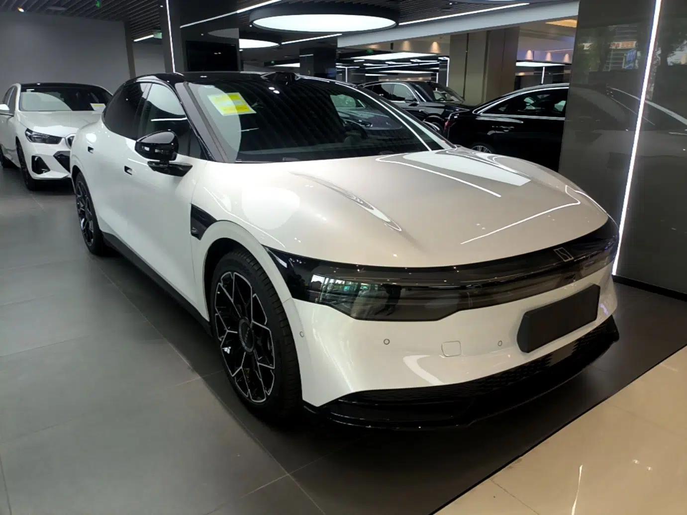 Zeekr 007 2025 Long-Range Rear-Wheel-Drive Intelligent Driving Version 100 kWh — миниатюра 3