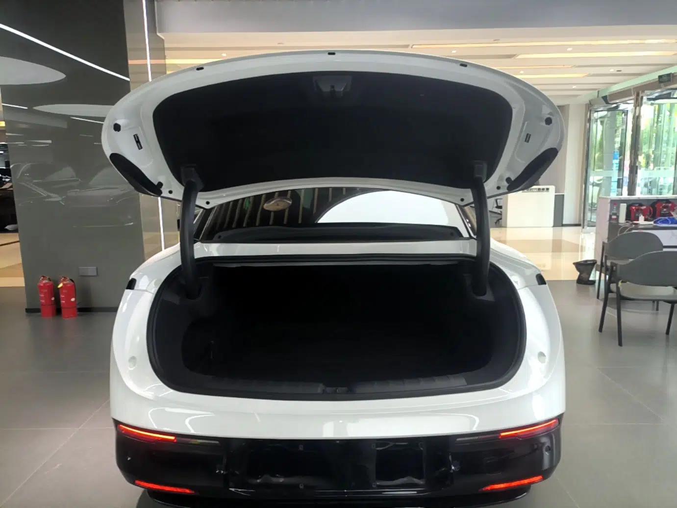 Zeekr 007 2025 Long-Range Rear-Wheel-Drive Intelligent Driving Version 100 kWh — миниатюра 22