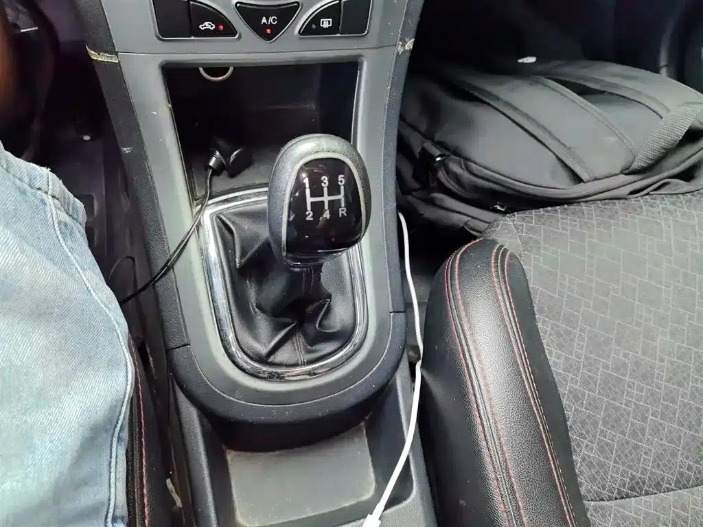 Kaiyi C3 2015 1.5L Manual Diamond Edition — миниатюра 11