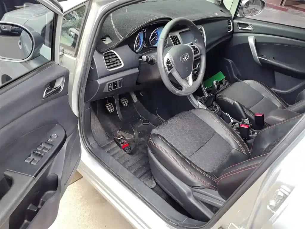 Kaiyi C3 2015 1.5L Manual Diamond Edition — миниатюра 13