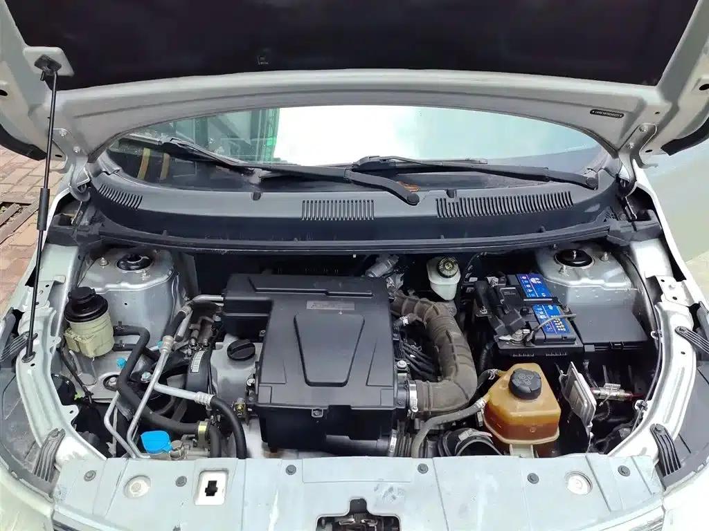 Kaiyi C3 2015 1.5L Manual Diamond Edition — миниатюра 17