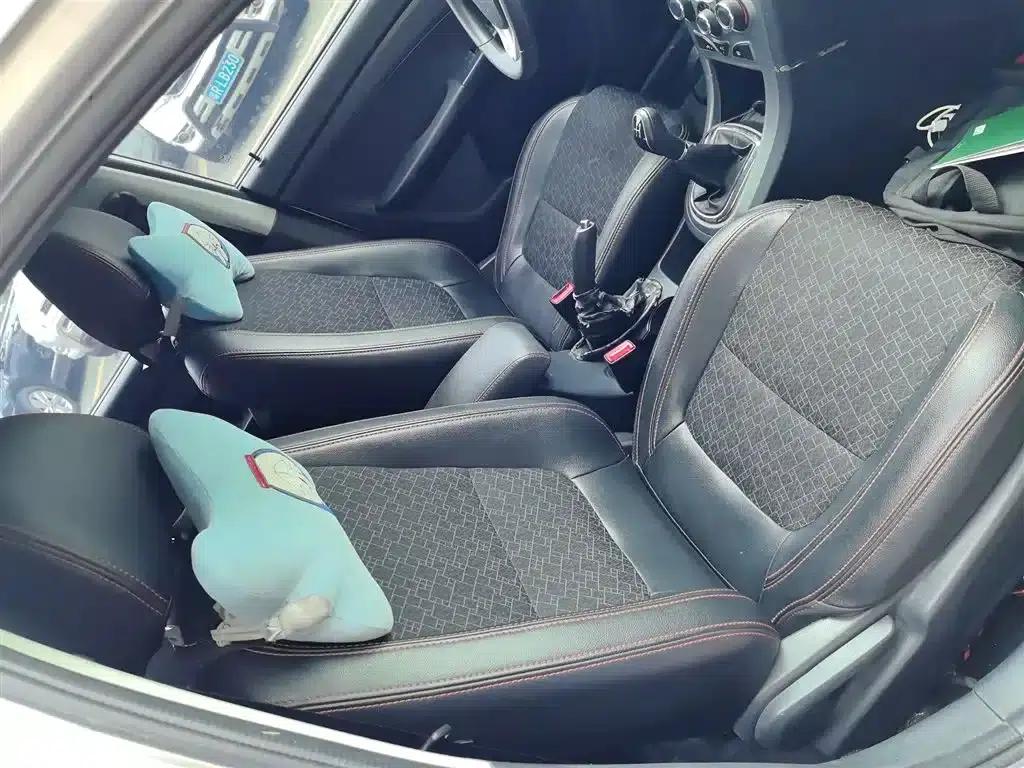 Kaiyi C3 2015 1.5L Manual Diamond Edition — миниатюра 25