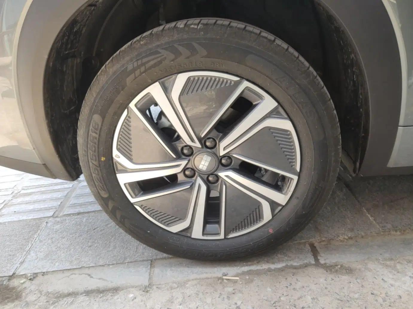 Geely Galaxy Xingjian 7 EM-i 2025 120km Exploration+ Version — миниатюра 10