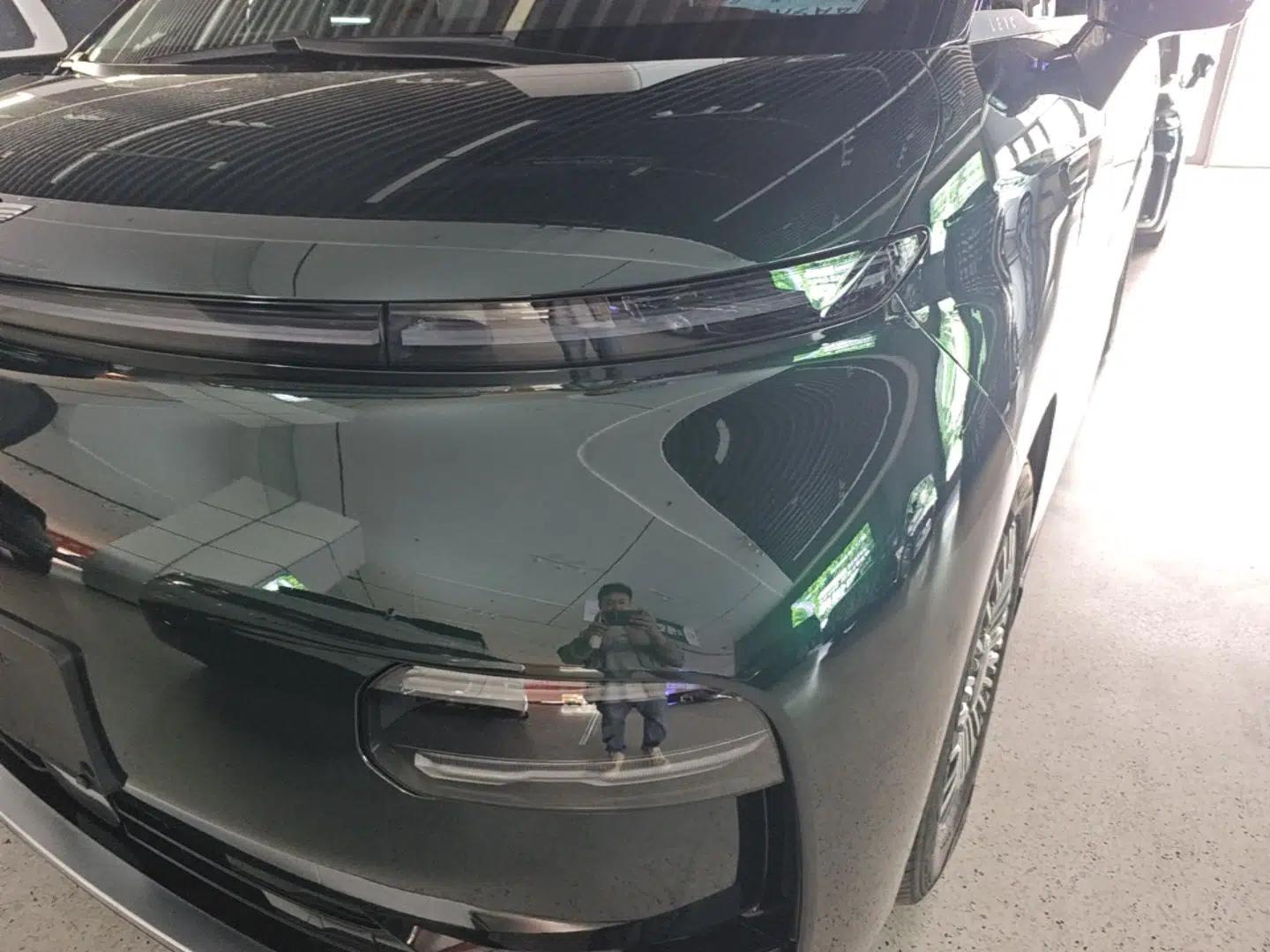 Geely Galaxy LEVC L380 2025 805 km Collection Edition All-Wheel Drive — миниатюра 2