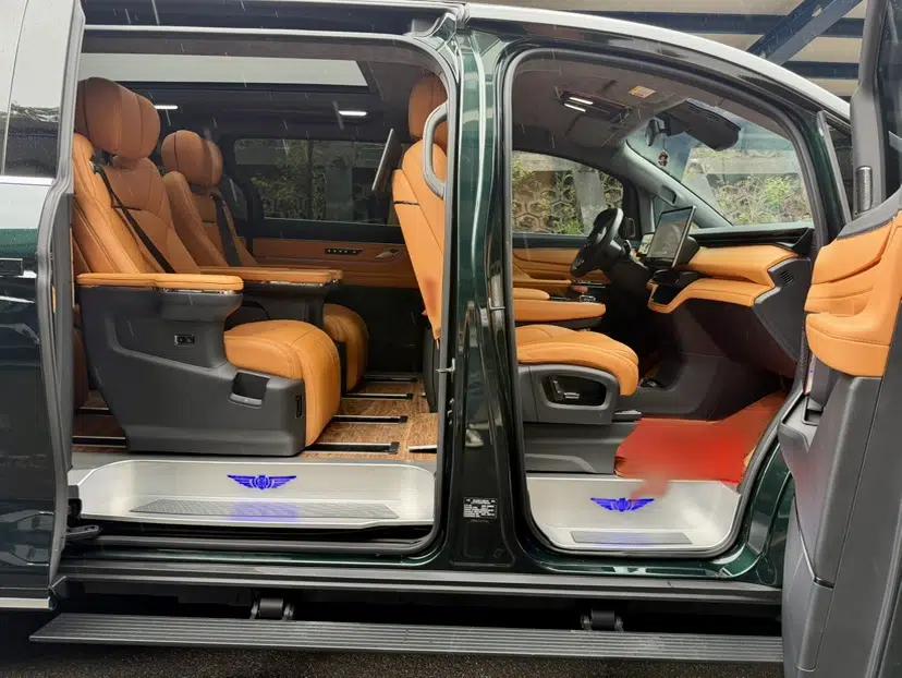 Geely Galaxy LEVC L380 2025 805 km Collection Edition All-Wheel Drive — миниатюра 25