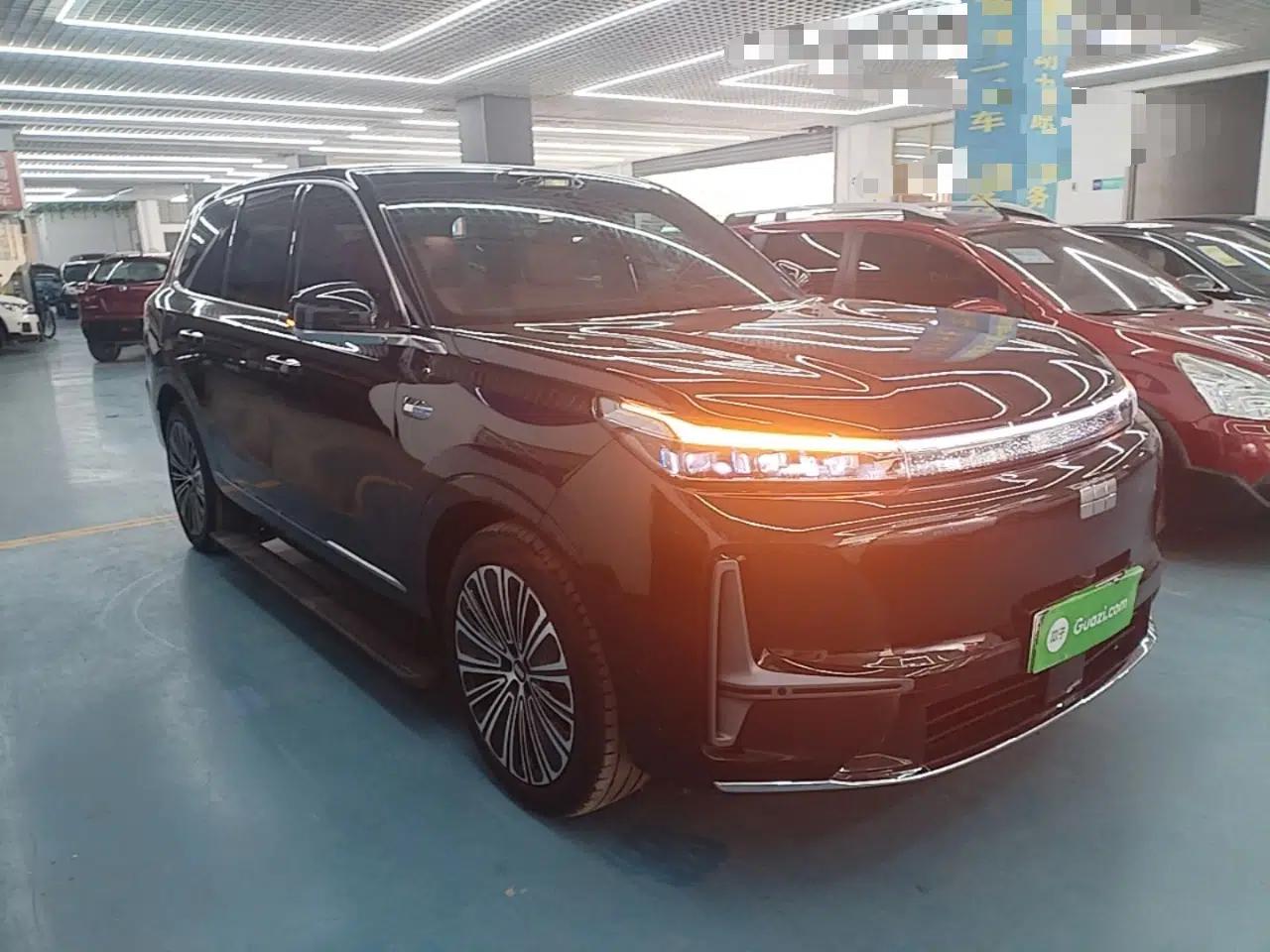 Geely Galaxy M9 2025 Model 210km Four-Wheel-Drive Leading Edition — миниатюра 6