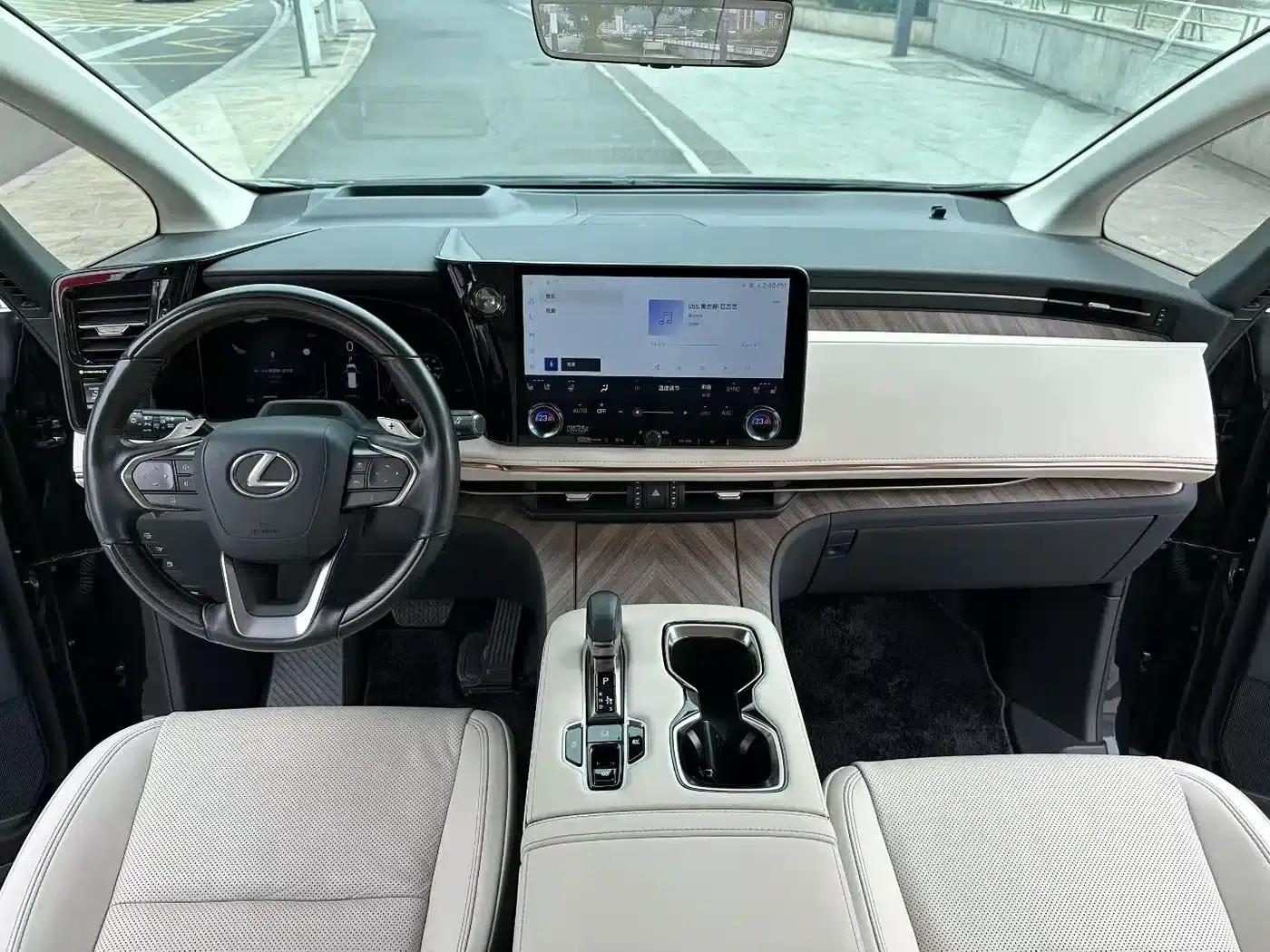 Lexus LM 2023 350h 7-Seat Elegant Edition — миниатюра 9