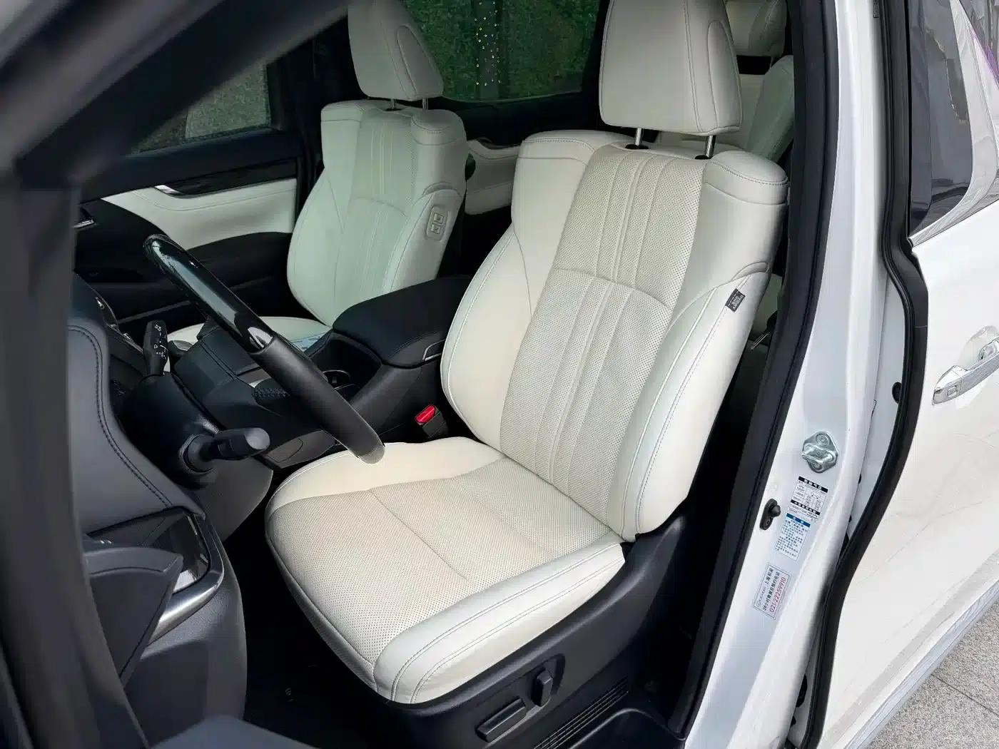 Lexus LM 2020 300h 7-Seat Elegant Edition — миниатюра 11