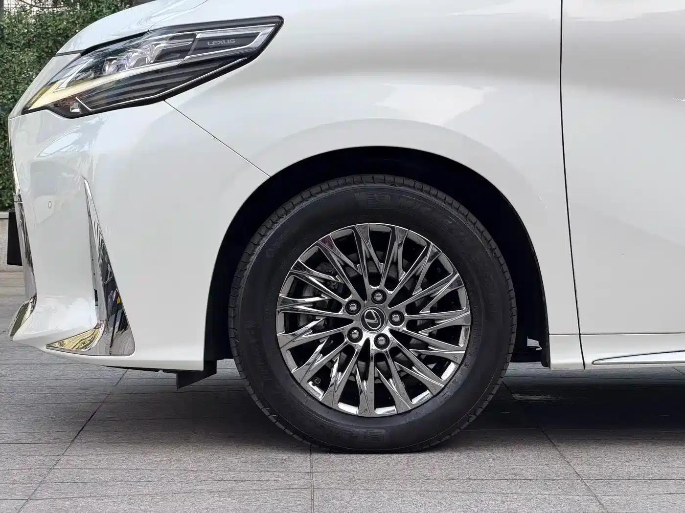 Lexus LM 2020 300h 7-Seat Elegant Edition — миниатюра 8