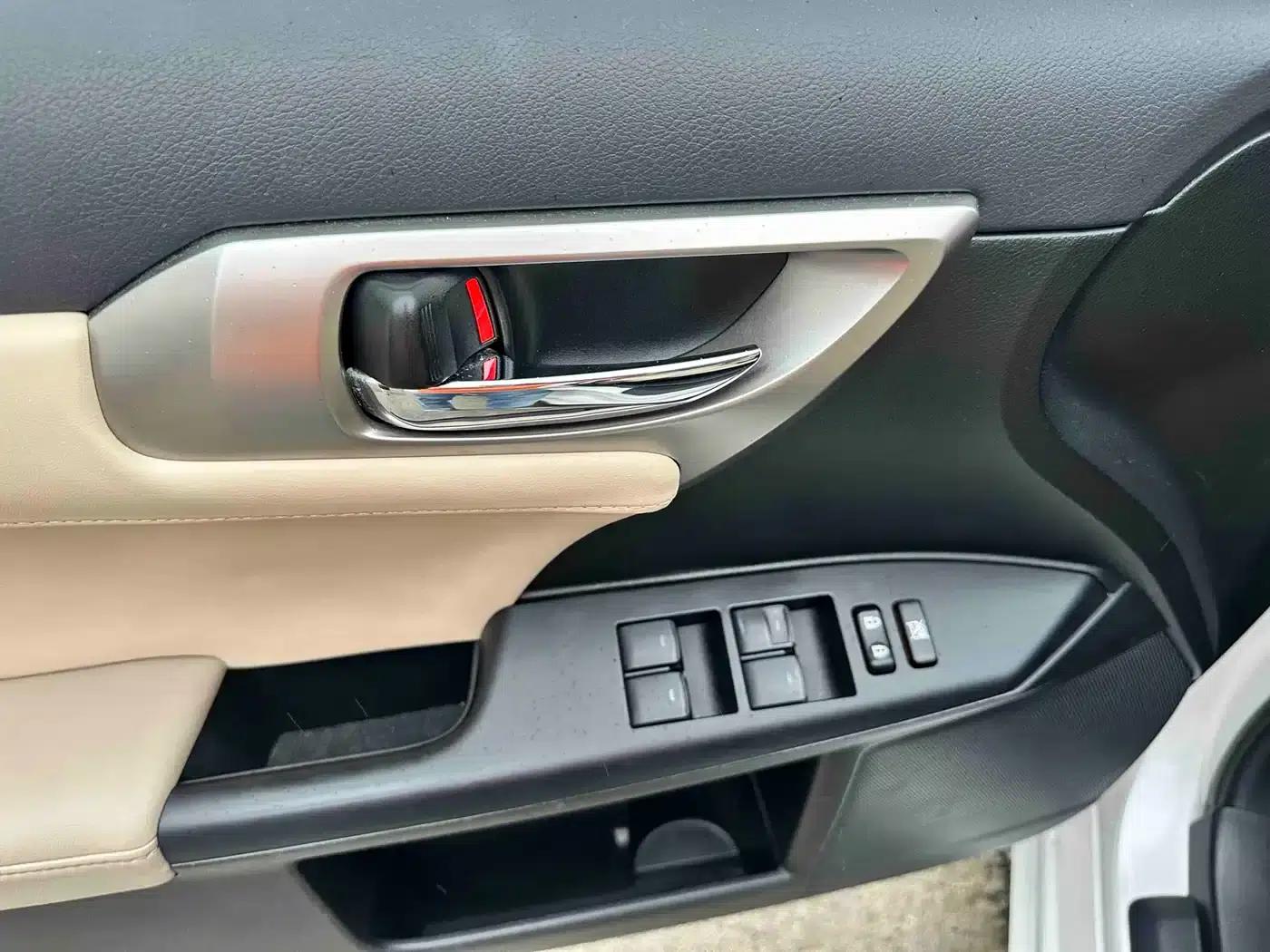 Lexus CT 2017 CT200h Elite Edition, Single Color, China V Emission Standard — миниатюра 18