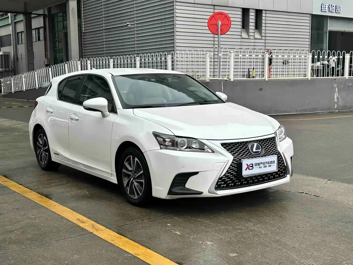 Lexus CT 2017 CT200h Elite Edition, Single Color, China V Emission Standard — миниатюра 3