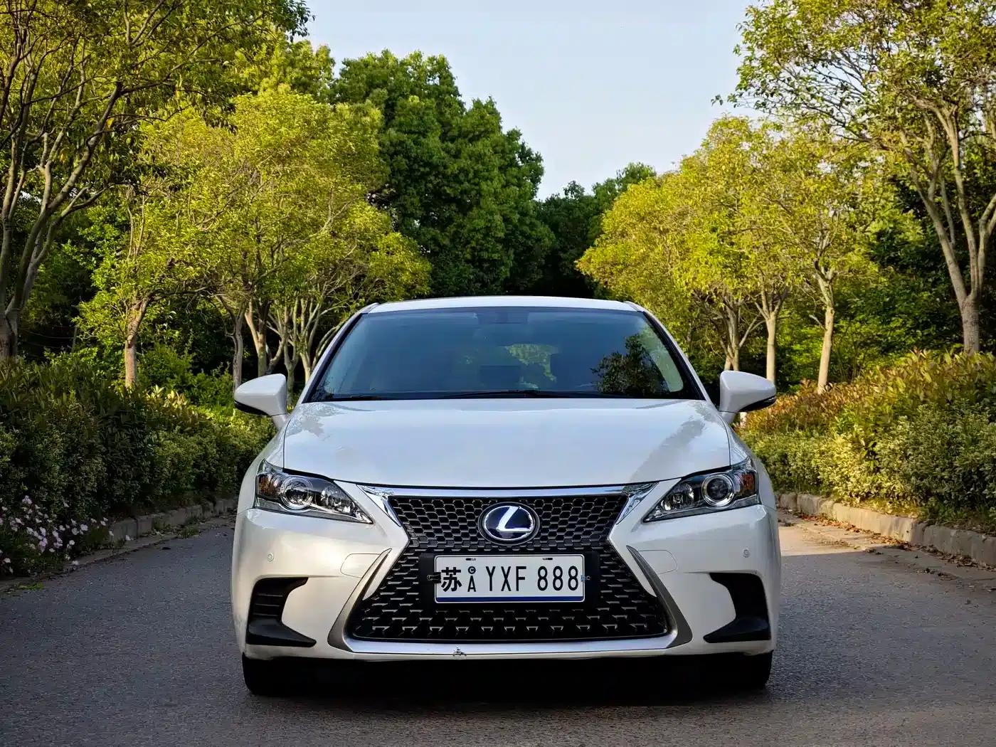 Lexus CT 2017 CT200h Elite Edition, Single Color, China V Emission Standard — миниатюра 2