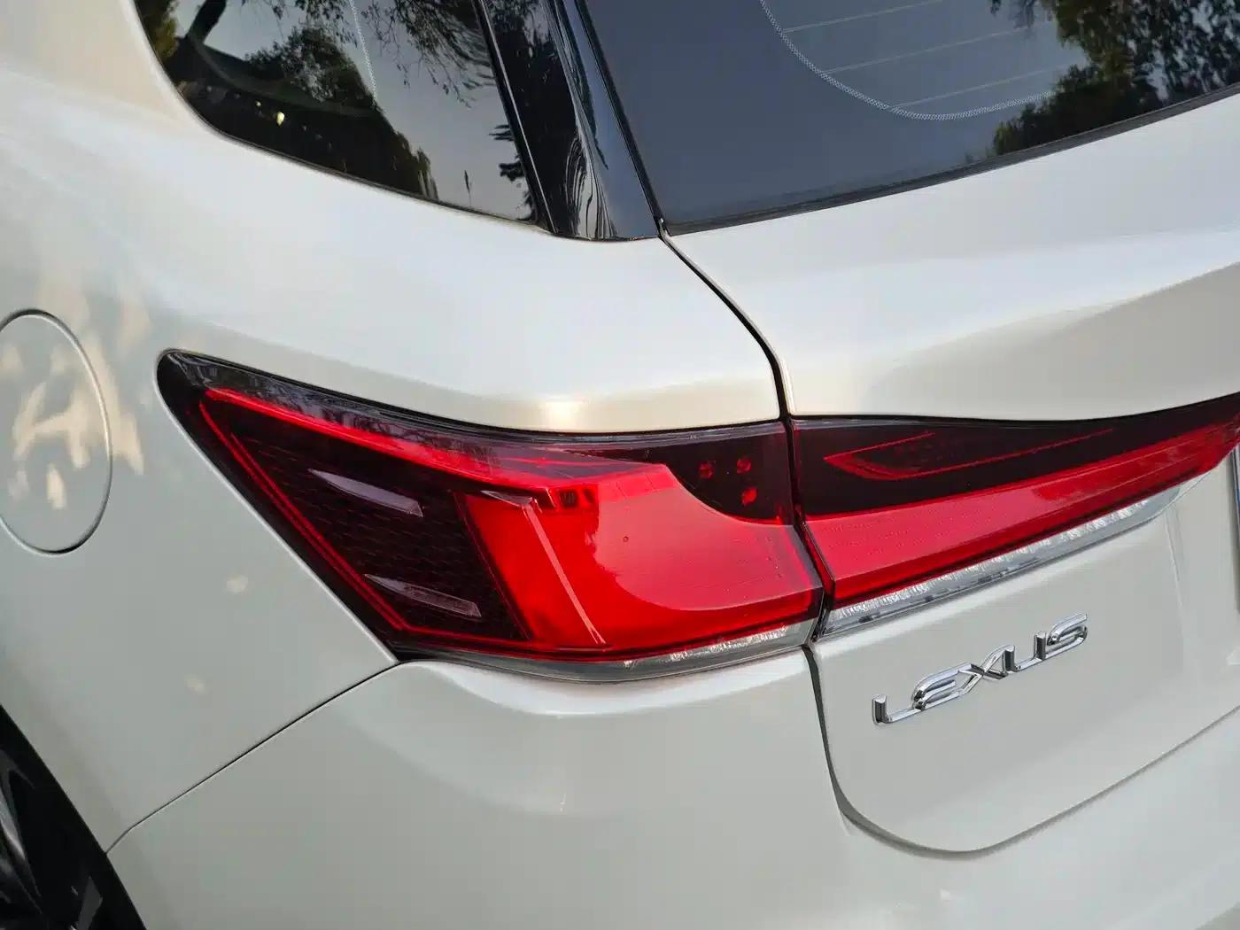 Lexus CT 2017 CT200h Elite Edition, Single Color, China V Emission Standard — миниатюра 17