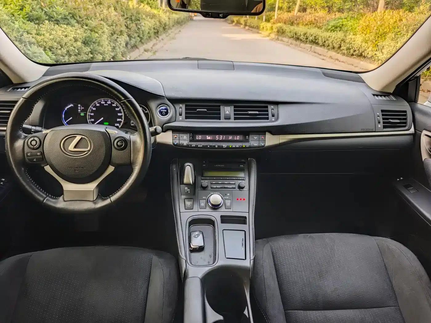 Lexus CT 2017 CT200h Elite Edition, Single Color, China V Emission Standard — миниатюра 9