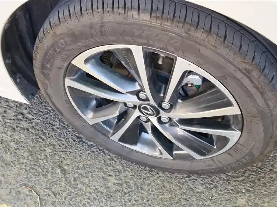 Lexus CT 2017 CT200h Comfort Edition, Single Color, China V Emission Standard — миниатюра 6