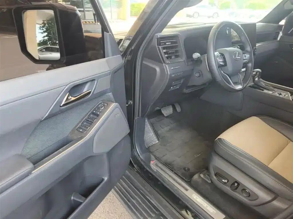 Lexus GX 2024 Overtrail Peak Edition — миниатюра 16