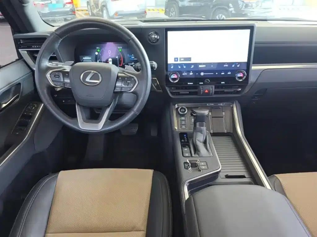 Lexus GX 2024 Overtrail Peak Edition — миниатюра 10