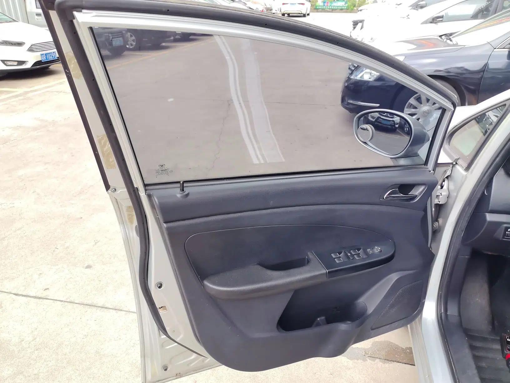 Cowin C3 2015 1.5L Manual Gold Diamond Edition — миниатюра 25