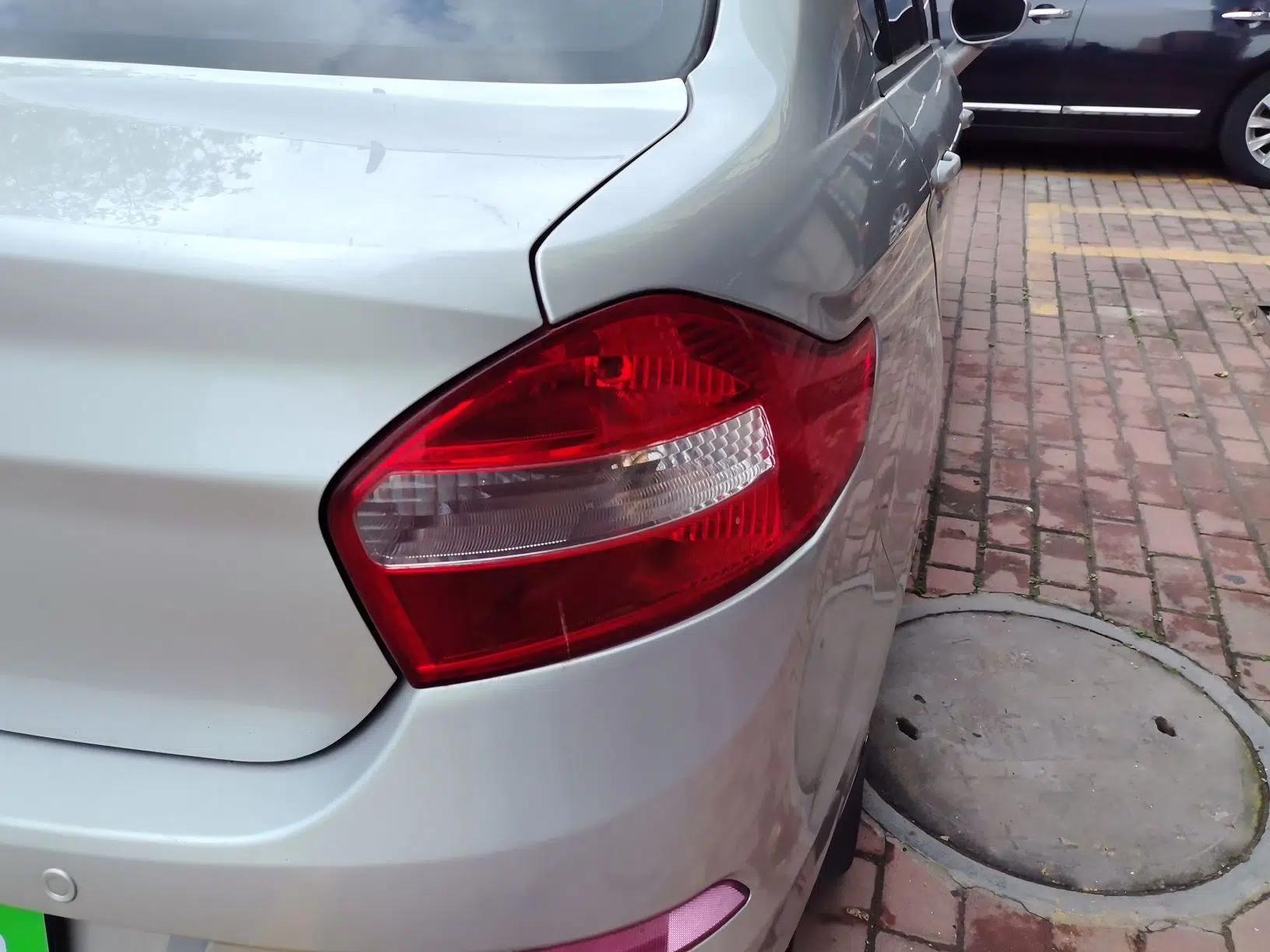 Cowin C3 2015 1.5L Manual Gold Diamond Edition — миниатюра 8