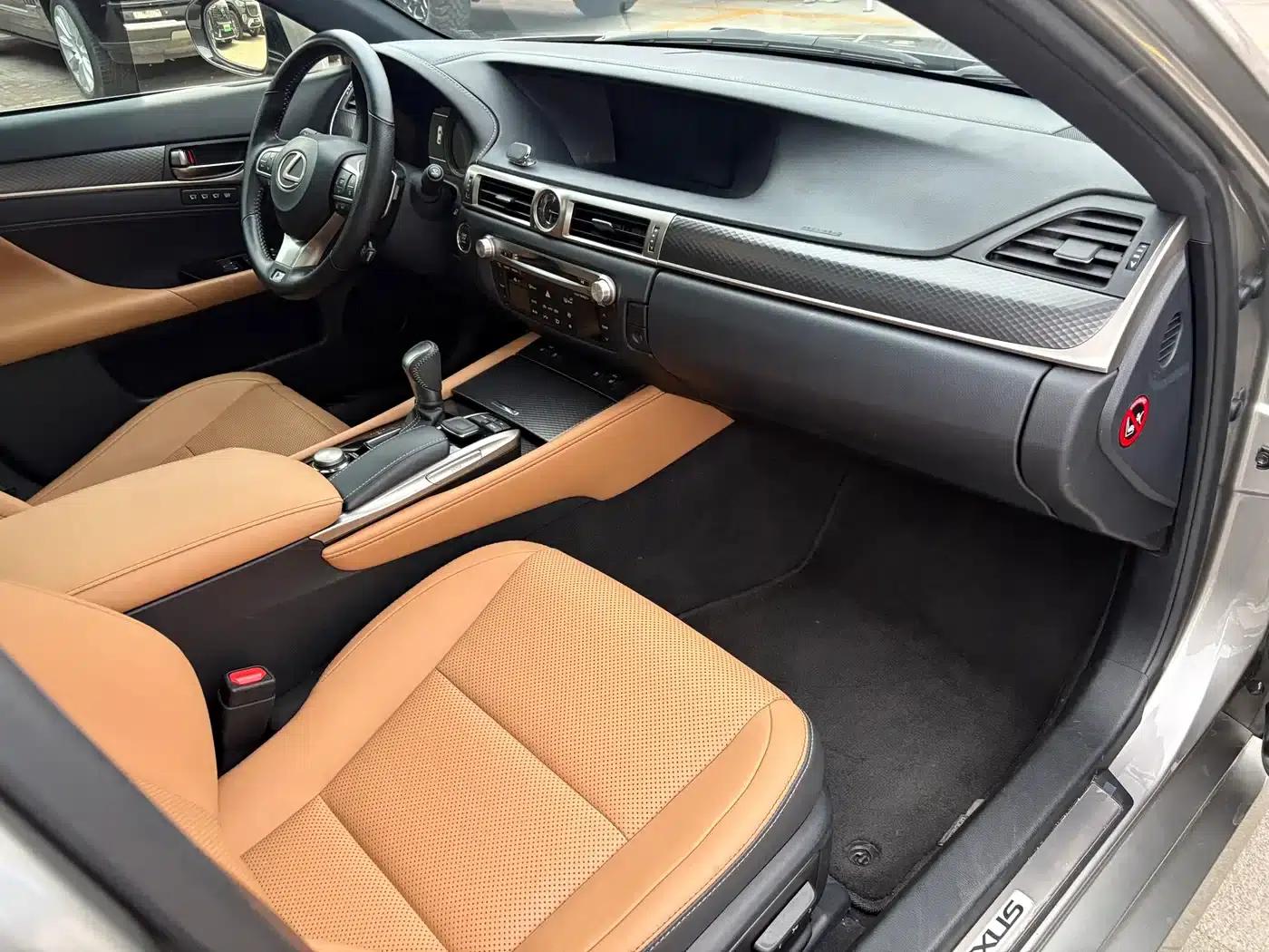 2017 Lexus GS 300 F SPORT — миниатюра 20