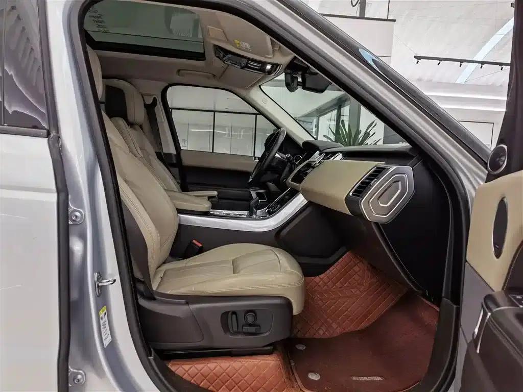 Range Rover Sport Hybrid 2020 P400e SE — миниатюра 16