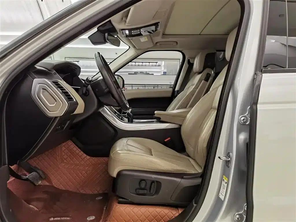 Range Rover Sport Hybrid 2020 P400e SE — миниатюра 10