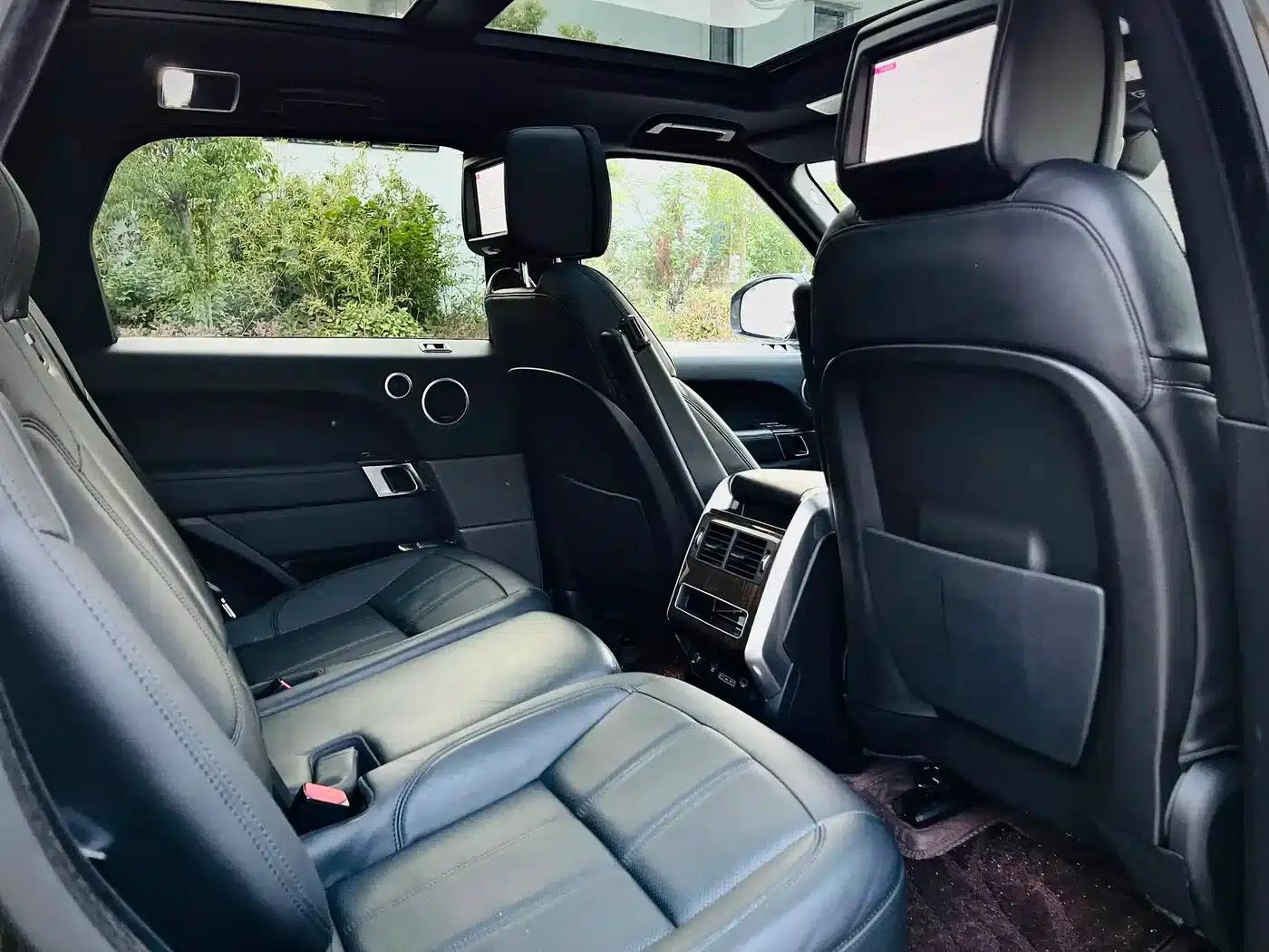 Range Rover Sport Hybrid 2018 P400e — миниатюра 16