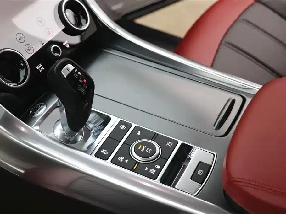 Range Rover Sport Hybrid 2021 P400e SE — миниатюра 15