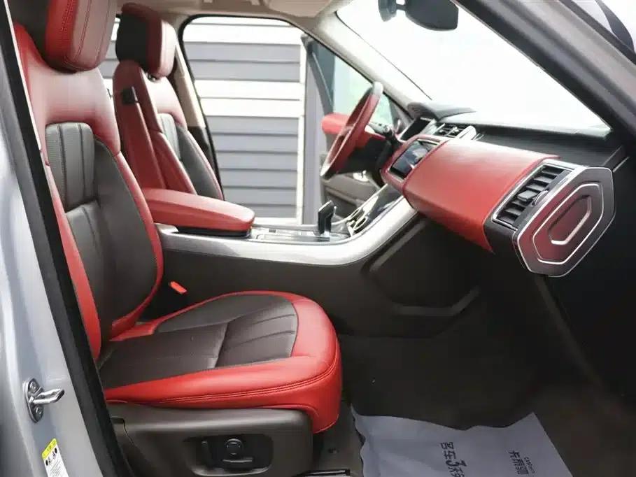 Range Rover Sport Hybrid 2021 P400e SE — миниатюра 25