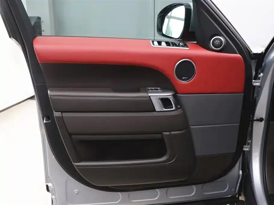 Range Rover Sport Hybrid 2021 P400e SE — миниатюра 10