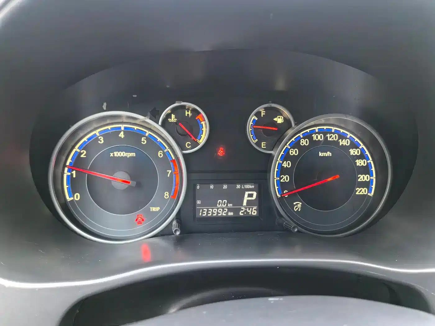 2011 SX4 Hatchback 1.6L Automatic Sport — миниатюра 6