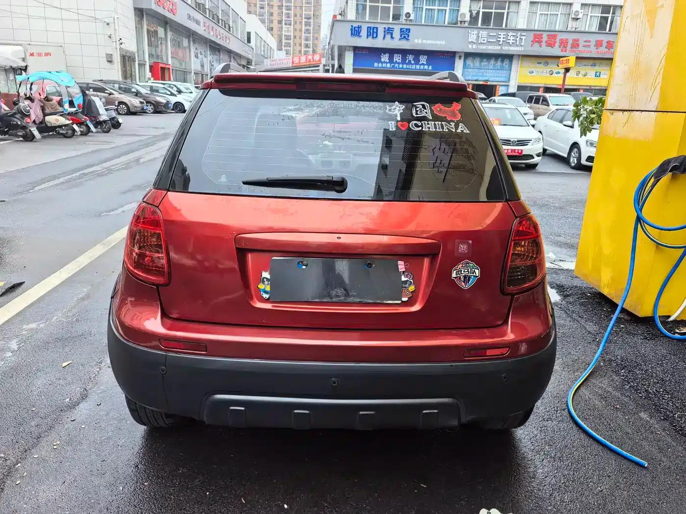 2011 SX4 Hatchback 1.6L Automatic Sport — миниатюра 10