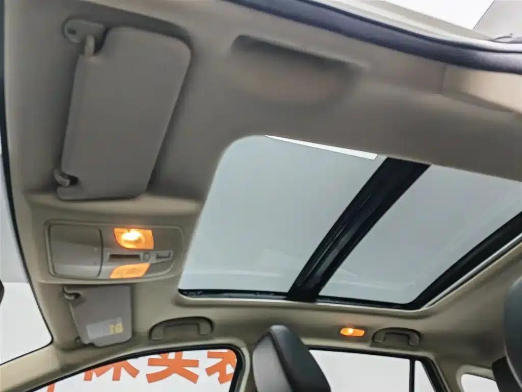 Vitara 2015 1.6L Manual 2WD Elite — миниатюра 14