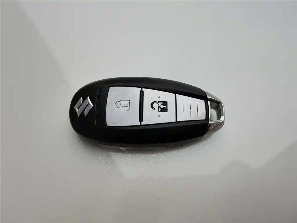 Vitara 2015 1.6L Manual 2WD Elite — миниатюра 19