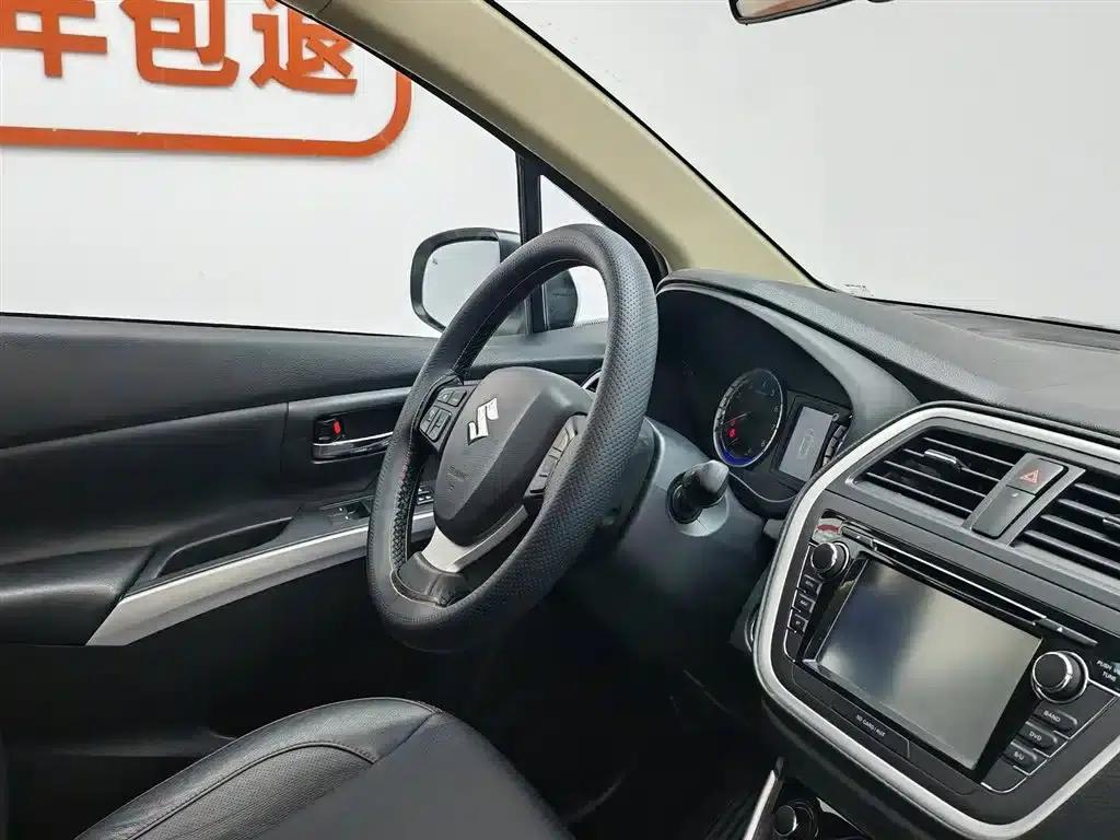 Vitara 2015 1.6L Manual 2WD Elite — миниатюра 22