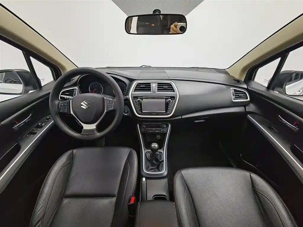 Vitara 2015 1.6L Manual 2WD Elite — миниатюра 5
