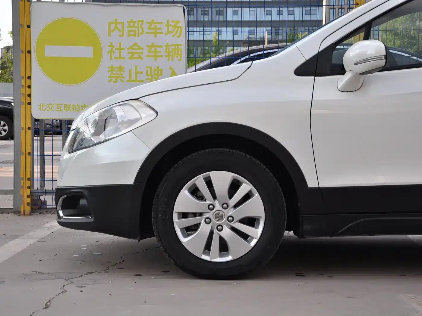 2014 Vitara 1.6L CVT 2WD Entry-level — миниатюра 4