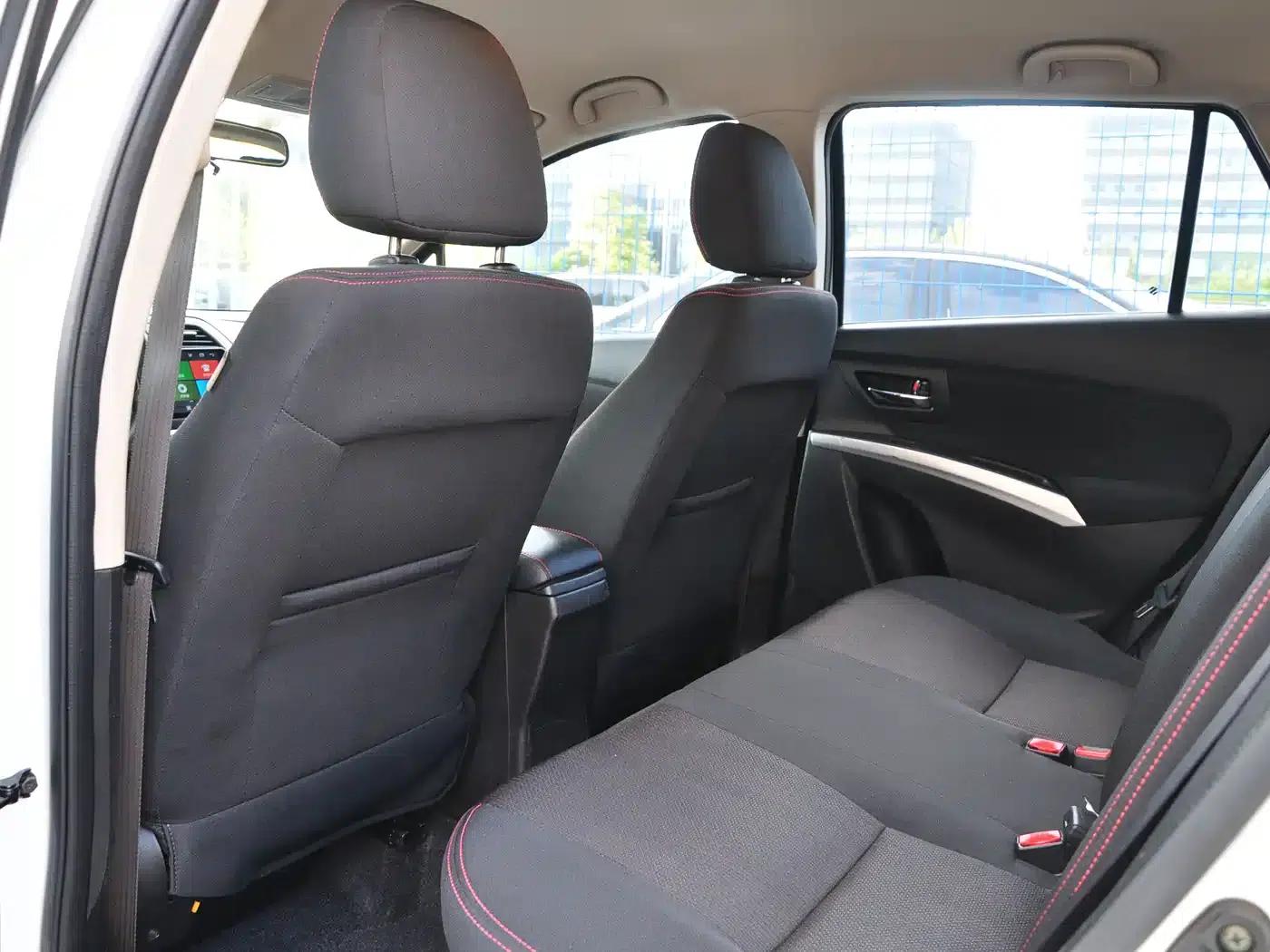 2014 Vitara 1.6L CVT 2WD Entry-level — миниатюра 7