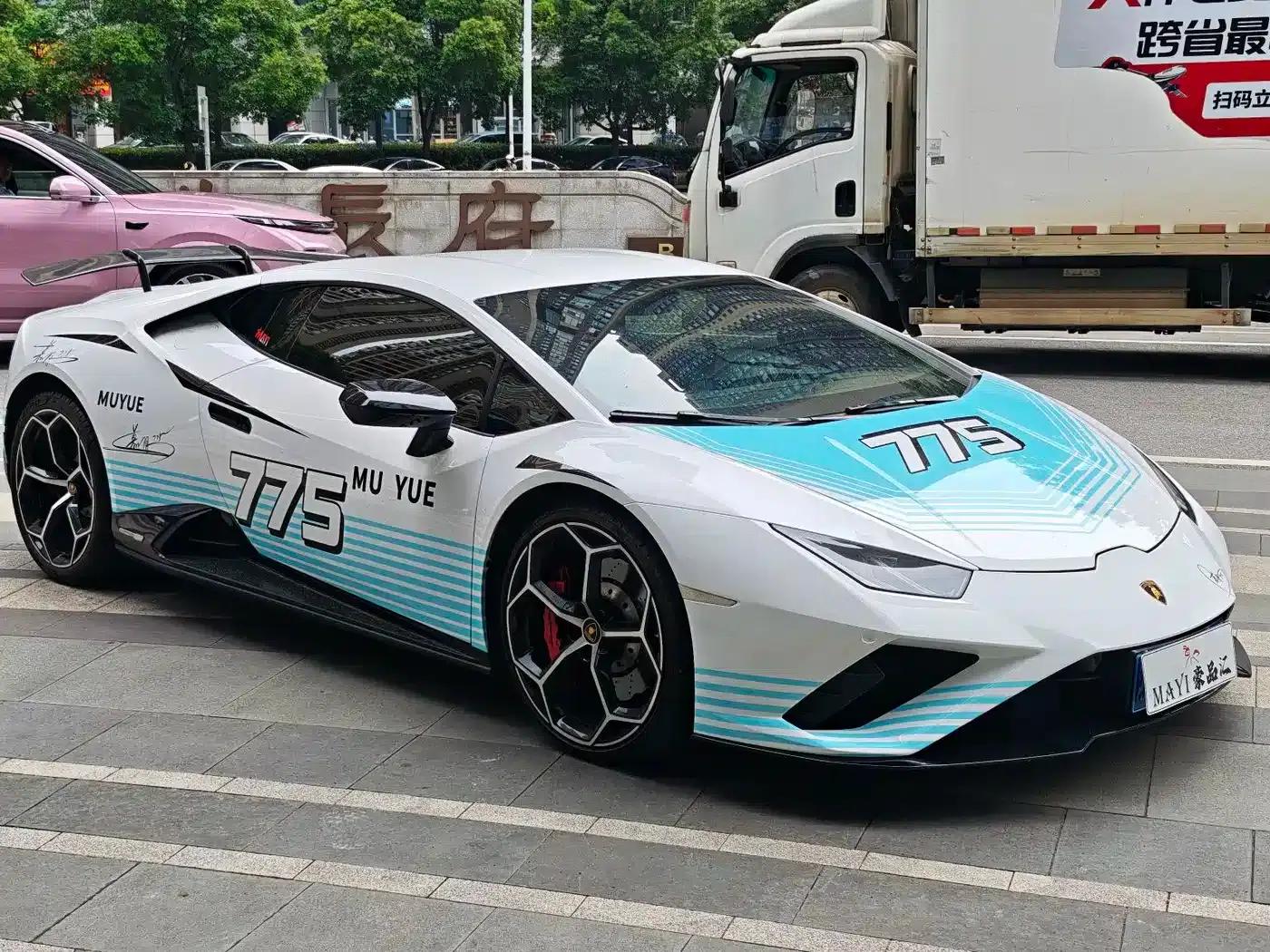 Huracán 2020 Huracán EVO RWD — миниатюра 4
